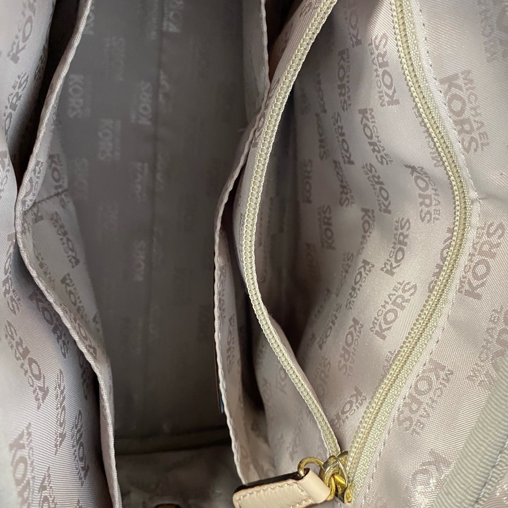 Purse - Picture 11 of 11